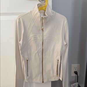 NWT Lululemon Women’s Define Cropped Jacket Nulu